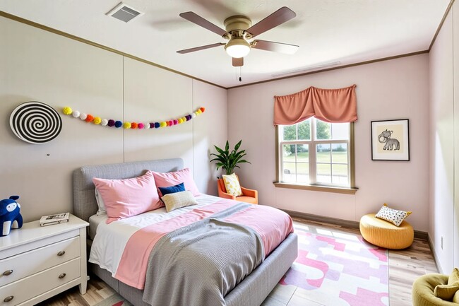 Building Photo - 1721 Main St