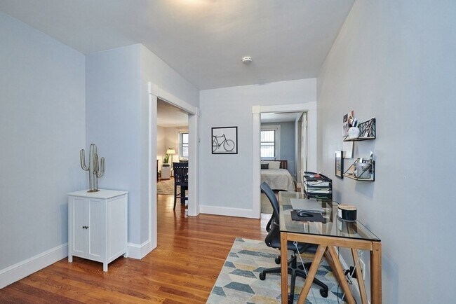 Building Photo - 183 Marlborough St