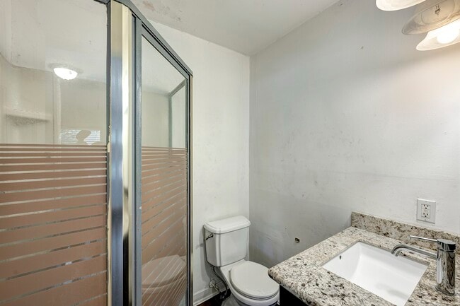 Building Photo - 4626 Evergreen St