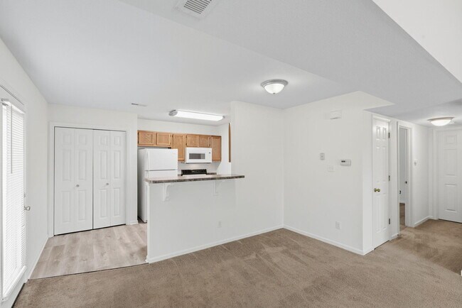Building Photo - 5004 Betty Jean Way