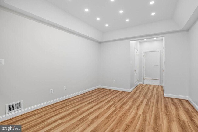 Building Photo - 5910 Great Star Dr