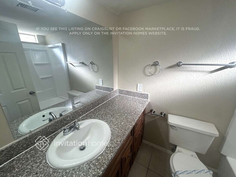 Building Photo - 11025 N 81st Dr