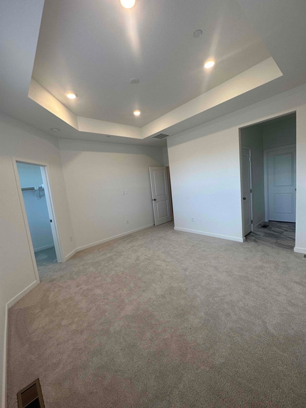 Building Photo - 5396 Euclid Dr