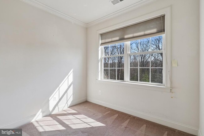 Building Photo - 8535 Veterans Hwy