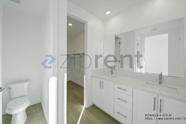 Building Photo - 5602 Gem Ct