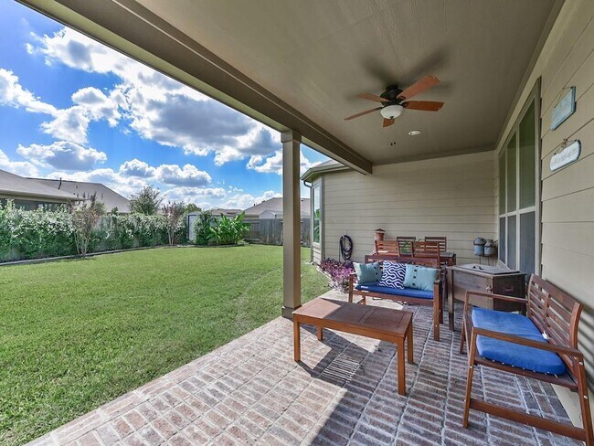 Building Photo - 15223 Sunlight Bay Ct