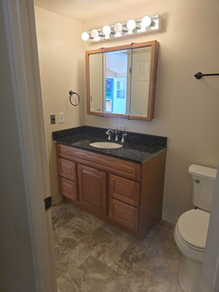 Building Photo - 3564 N Appian Way