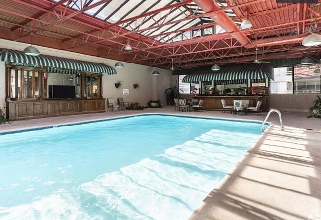 Building Photo - Coming Soon 1 bed, 1 bath in the heart of ...