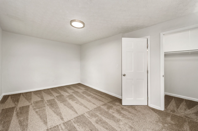 Building Photo - 1584 Mink St SW