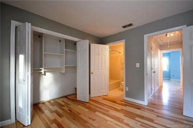 Building Photo - 507 Carlton Ln