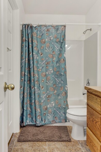 Building Photo - 1006 San Fernando St