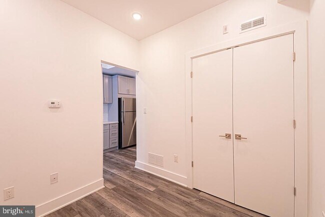 Building Photo - 1245 Ridge Ave