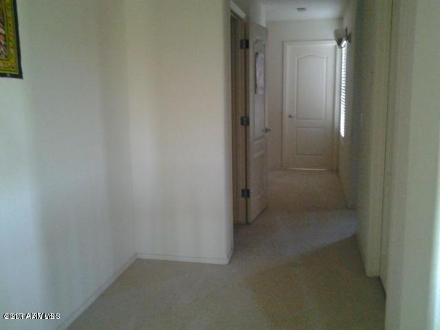 Building Photo - 9013 W Kirby Ave