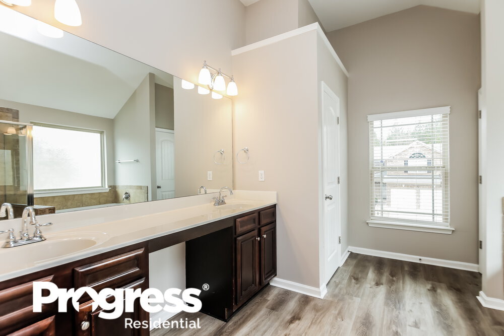 Building Photo - 7622 Absinth Dr