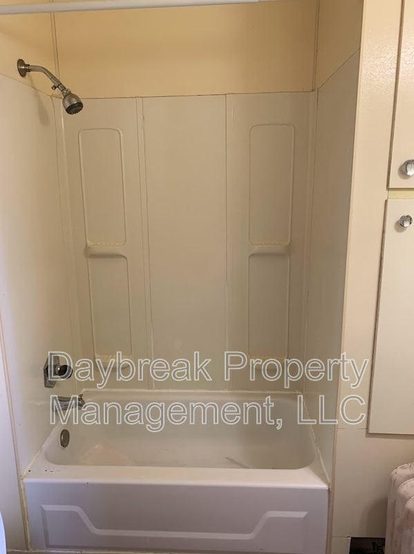 Building Photo - 1121 2nd Ave S