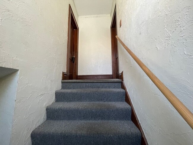 Building Photo - 318 N 17th St