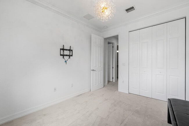 Building Photo - 8300 Calabria Lakes Drive