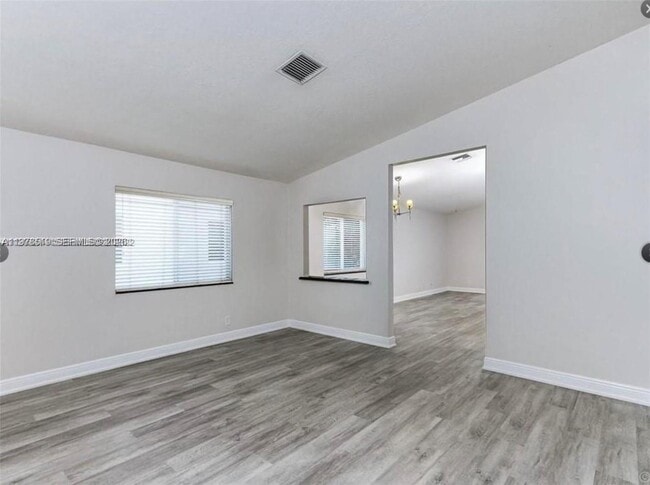 Building Photo - 1213 SW 46th Way