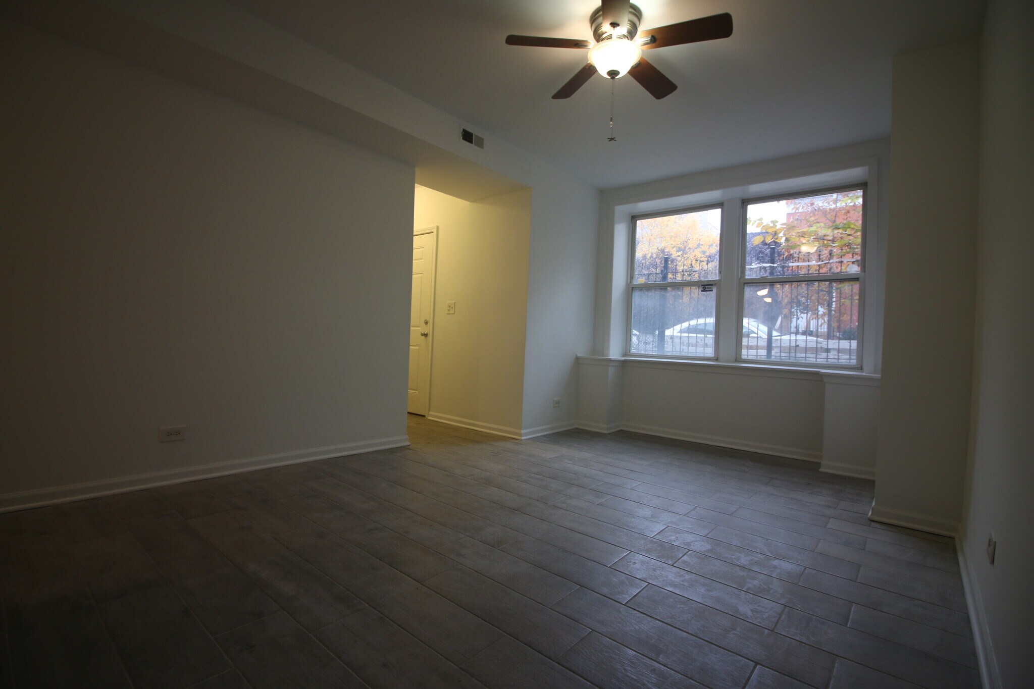 Building Photo - 1408 N Maplewood Ave