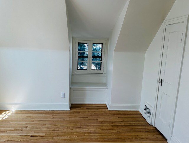 Building Photo - 4511 Shirley St