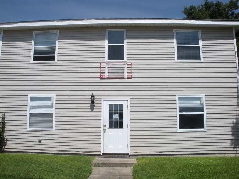 Primary Photo - 1108 Lebeau St