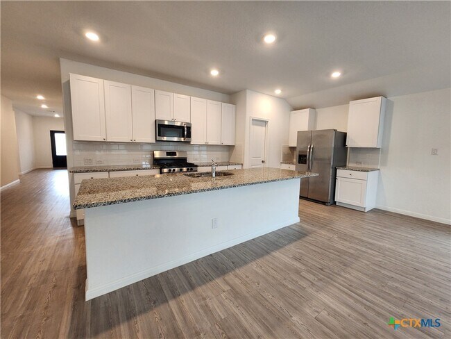 Building Photo - 414 Fairy Duster Dr