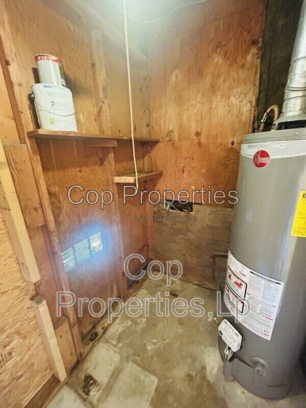 Building Photo - 148 Cloudhaven Dr