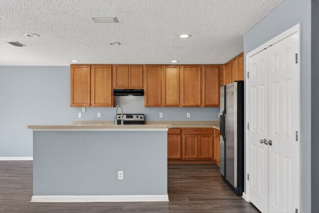 Building Photo - Great location! Great price! Great home!