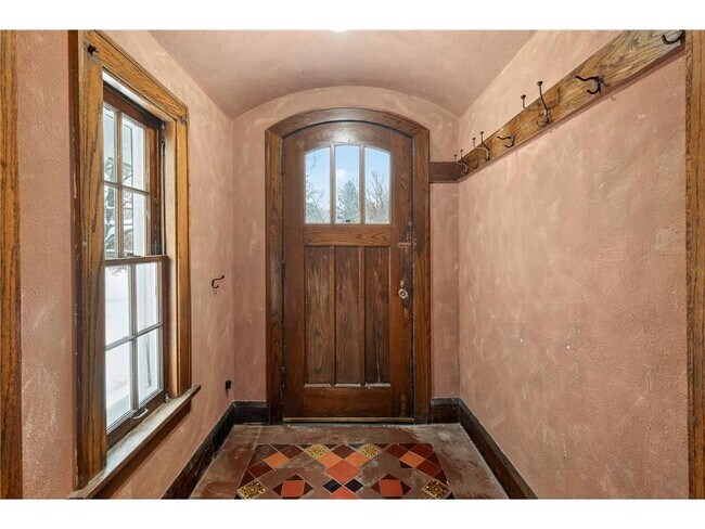 Building Photo - 1628 Princeton