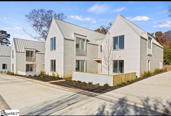 Building Photo - 911 Rutherford Rd