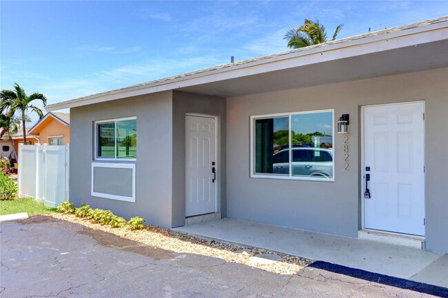 Building Photo - 2822 N Dixie Hwy