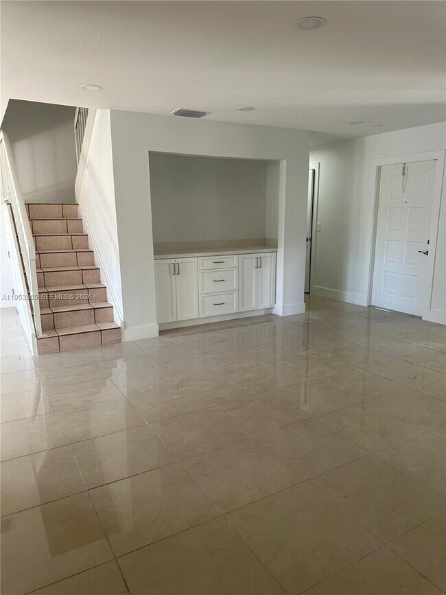 Building Photo - 8909 SW 113th Pl Cir W