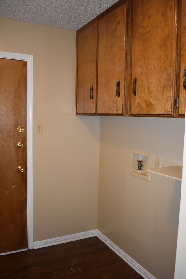 Building Photo - 3 Bedroom in Copperas Cove Established Neighborhood!