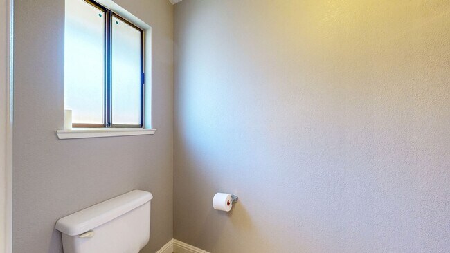 Building Photo - Well Maintain West Side Single Story 3 bedroom 2 bathroom home with 2 car garage