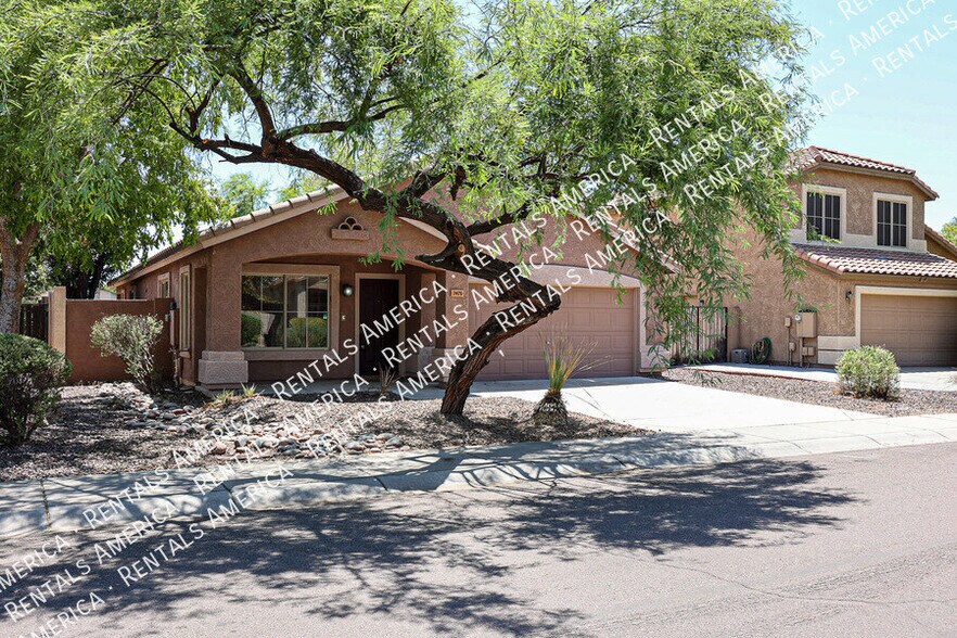 Building Photo - 7471 W Lone Cactus Dr