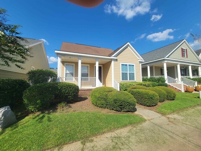 Building Photo - 3304 Calumet Dr