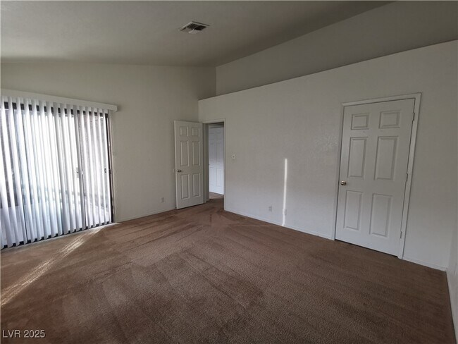 Building Photo - 5026 S Rainbow Blvd