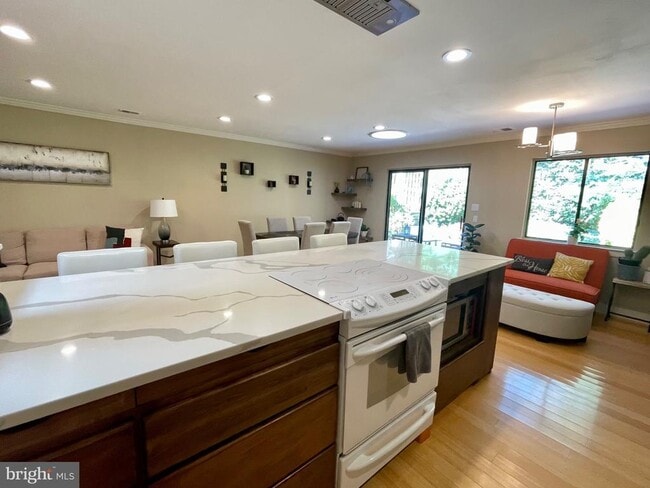 Building Photo - 11302 Gatesborough Ln