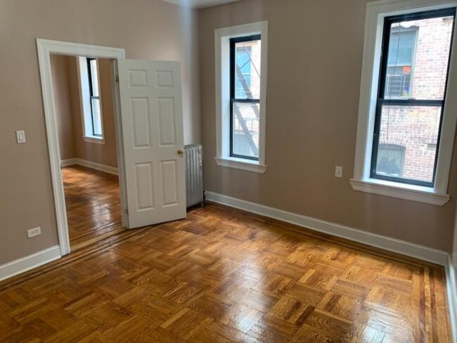 Building Photo - 2 bedroom in BRONX NY 10468