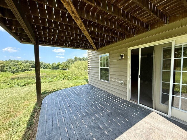Building Photo - 2177 Whispering Hollow Ln