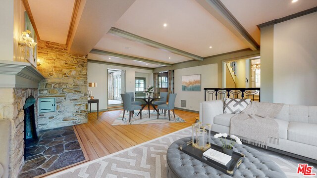 Building Photo - 271 Loring Ave