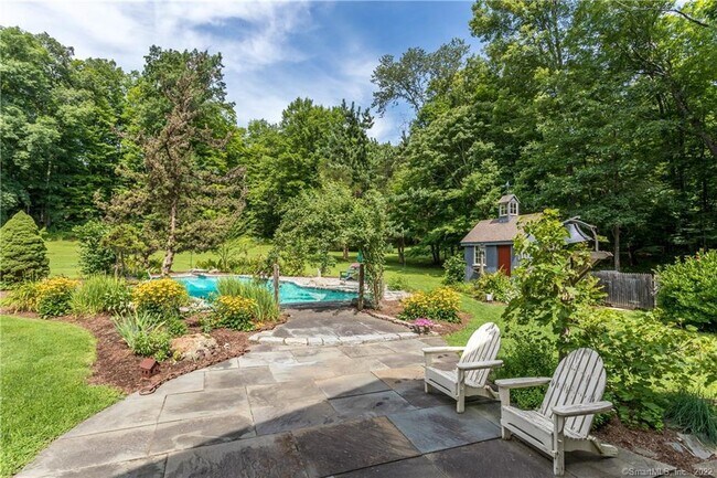 Building Photo - 21 Jericho Rd N