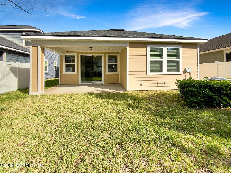Building Photo - 14562 Serena Dr