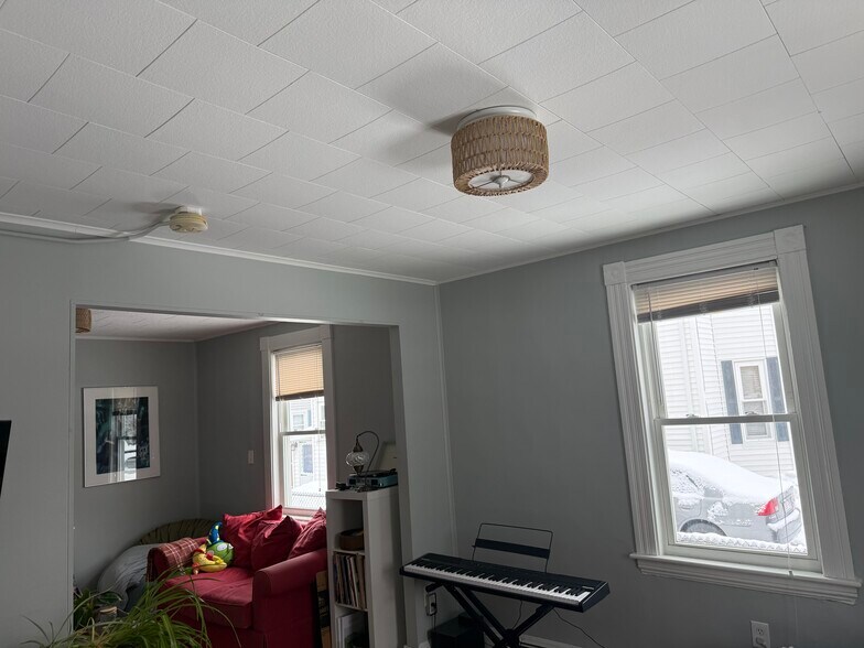 Building Photo - 6 Berry St