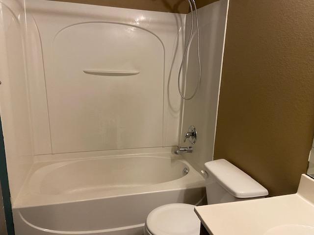 Building Photo - 16 Tome Vista Dr