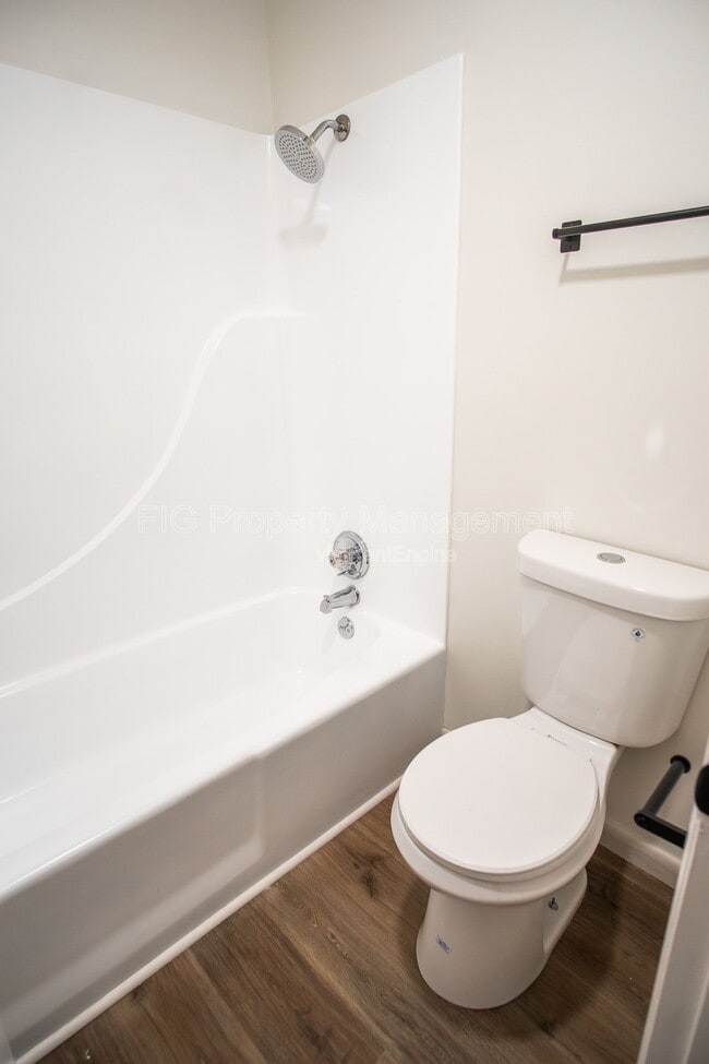 Building Photo - 3112 E Governor John Sevier Hwy