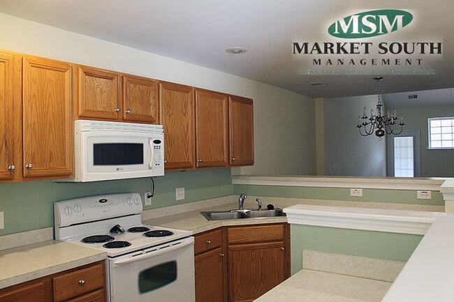 Building Photo - HARMONY TOWNES - POOLER