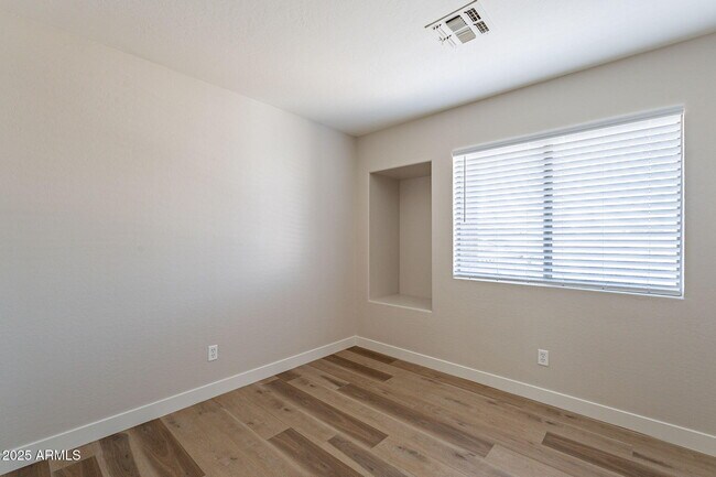 Building Photo - 15885 W Apache St