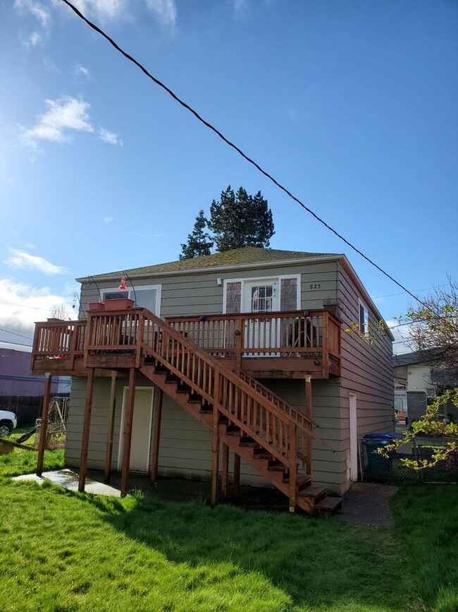 Primary Photo - 2 br, 1 bath House - 825 Dr ML King Way