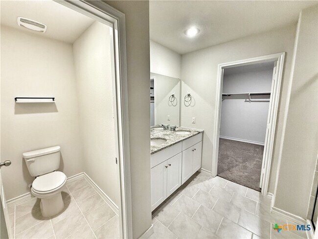 Building Photo - 380 Arbor Hills